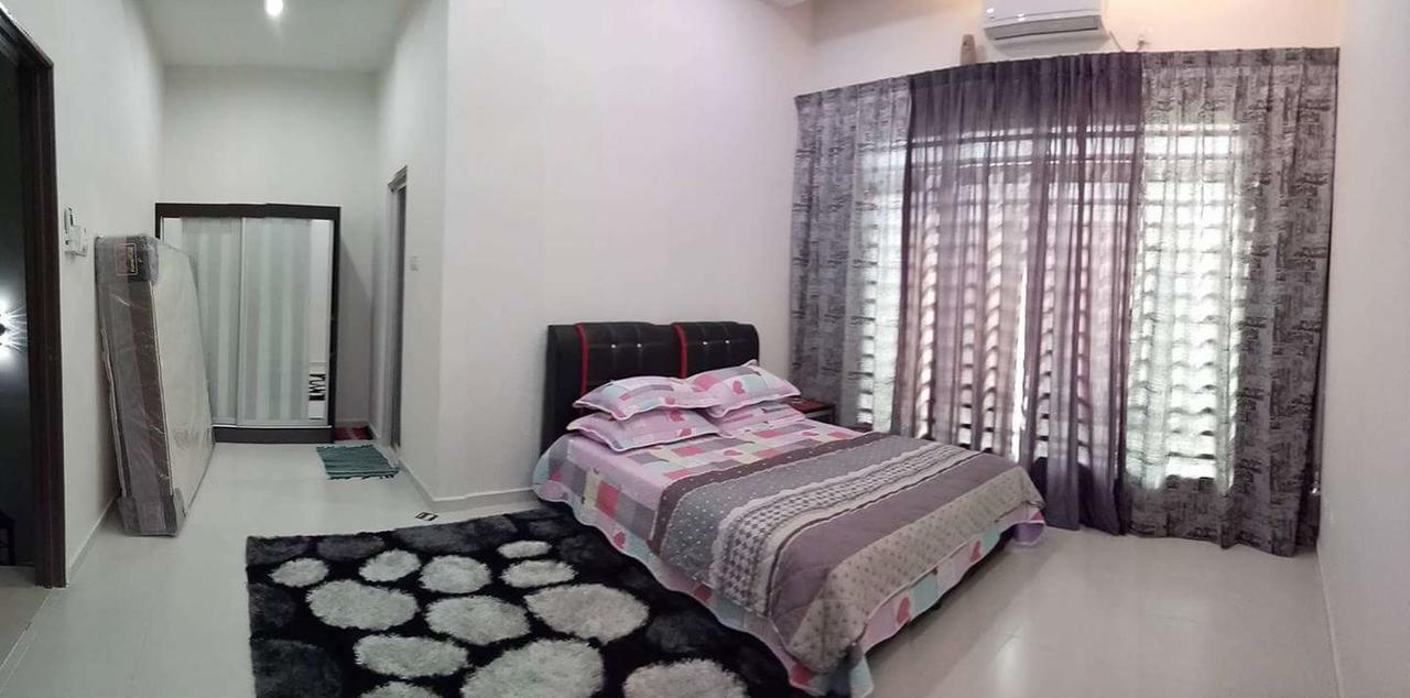 Amanda Homestay Dungun 1 Exteriör bild